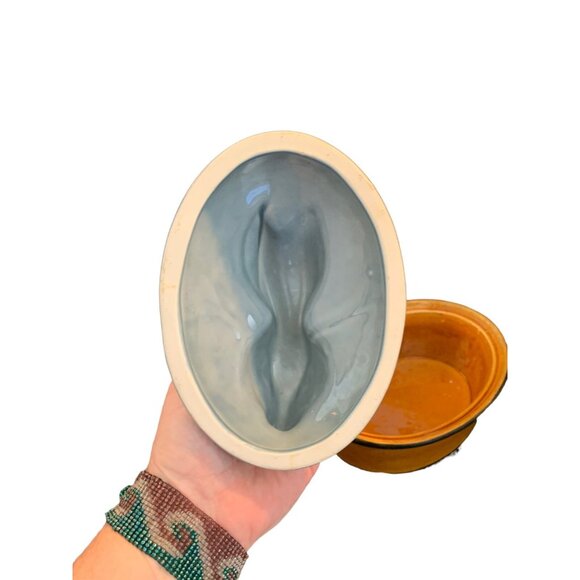 Vintage Portugal Ceramic Rabbit, Soup Tureen, Lidded Box, Easter Deco Classic - Picture 6 of 11